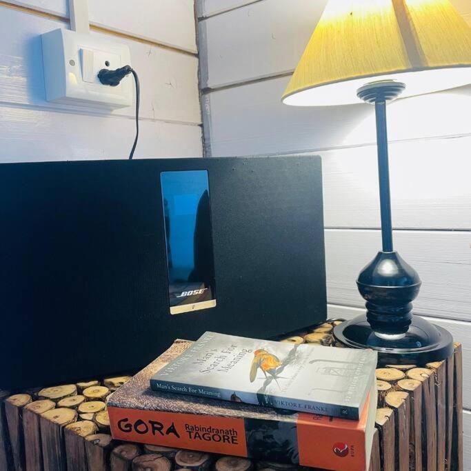 Waterrock Stays The Mango Tree Chalet Poona Buitenkant foto