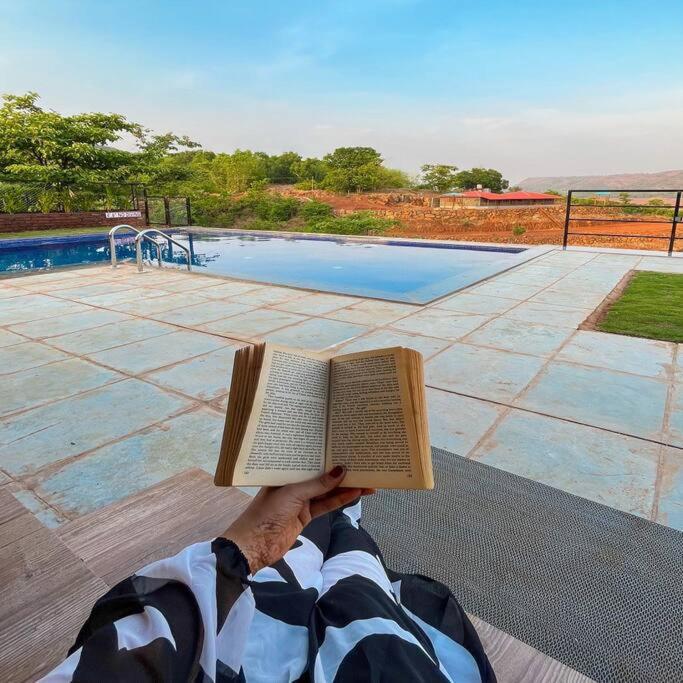Waterrock Stays The Mango Tree Chalet Poona Buitenkant foto