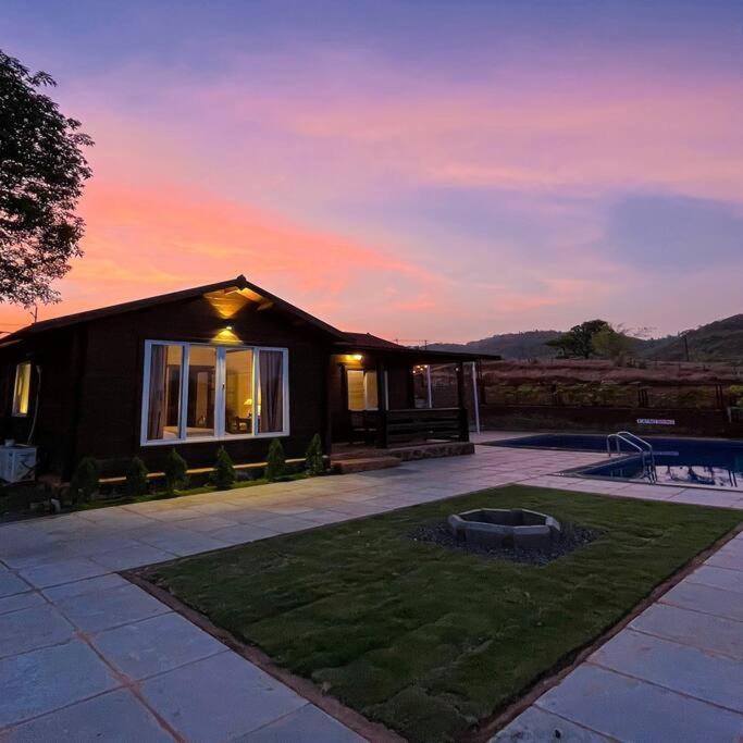 Waterrock Stays The Mango Tree Chalet Poona Buitenkant foto