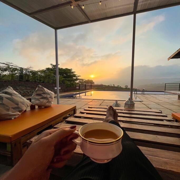 Waterrock Stays The Mango Tree Chalet Poona Buitenkant foto